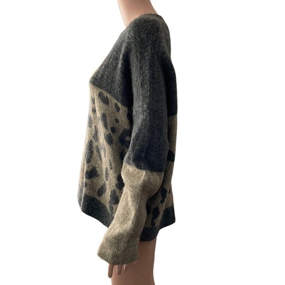 Leopard Patchwork Sweater - Gray and Gold - Picture 5 of 12